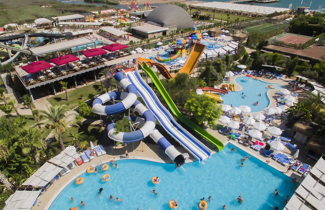 Saturn Palace Resort-1
